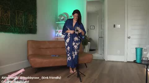 Abby Rose online show from 19, 11, 2025