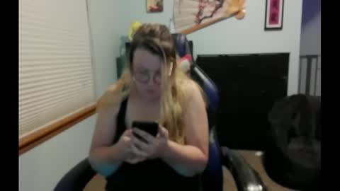 Snapshot of itsglitch222 chatting on 15, 9, 2025 Itsglitchh222 online show from 15, 9, 2025