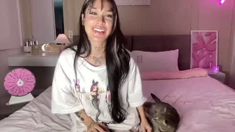 Snapshot of itshelltai chatting on 15, 7, 2026 helltai online show from 15, 7, 2026