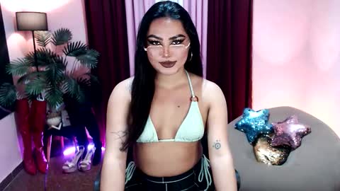 Snapshot of itsmesianaa29 chatting on 24, 11, 2025 Siana online show from 24, 11, 2025