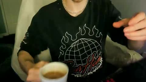 Snapshot of itsnotliam834 chatting on 9, 9, 2025 itsnotliam834 online show from 9, 9, 2025