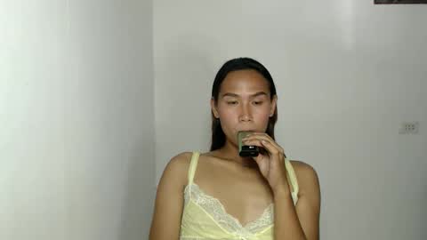 itz_me_crystal online show from 9, 6, 2026
