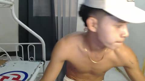 Snapshot of itzme_john chatting on 3, 3, 2026 itzme_john online show from 3, 3, 2026