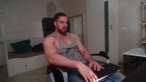 IvanHydee online show from 3, 2, 2026