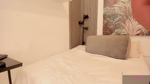 Snapshot of ivania_lua chatting on 8, 7, 2026 ivania_lua online show from 8, 7, 2026
