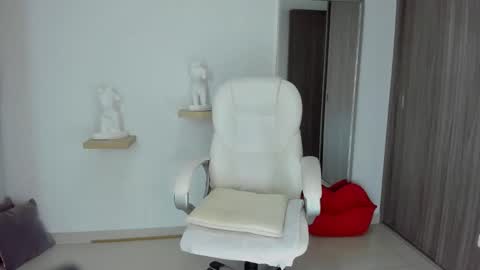 Ivanna online show from 21, 2, 2025