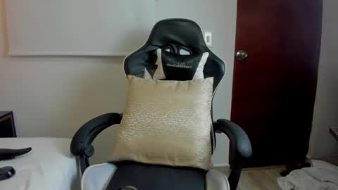 I V E T T E online show from 11, 2, 2026