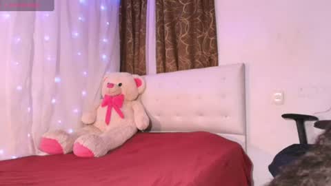 Snapshot of ivonjoness chatting on 28, 6, 2026 Ivon Miss Jones online show from 28, 6, 2026