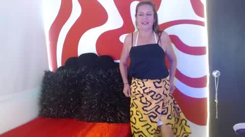 Snapshot of ivory_mistress chatting on 27, 5, 2026 ivory_mistress online show from 27, 5, 2026