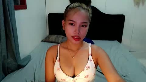 ivory_whore online show from 19, 3, 2026