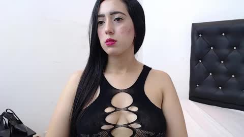 ivorynoir online show from 6, 4, 2026