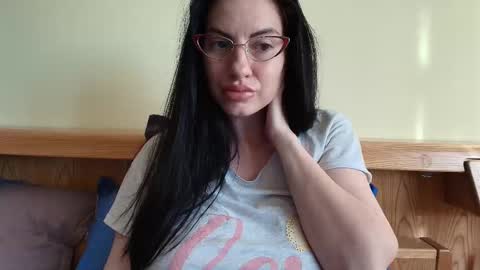 Snapshot of ivoryorchid chatting on 20, 9, 2025 Ivory online show from 20, 9, 2025