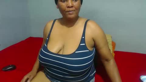 IVORYTITS48 online show from 18, 2, 2025