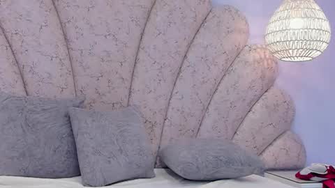 Snapshot of ivy_and_molly chatting on 12, 9, 2025 Ivy and Molly online show from 12, 9, 2025