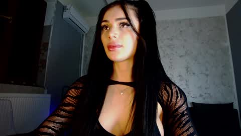 Ivy bellee online show from 26, 1, 2025