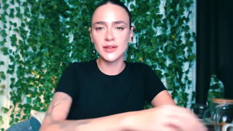 Snapshot of ivyjonson chatting on 11, 12, 2024 Miss Ivy online show from 11, 12, 2024