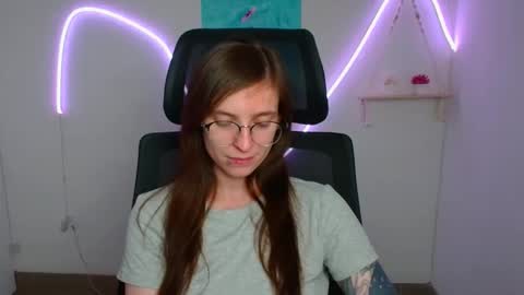 Snapshot of ivynoir_ chatting on 20, 5, 2026 Ivy online show from 20, 5, 2026