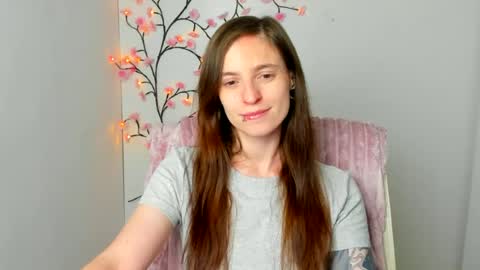 Snapshot of ivynoir_ chatting on 21, 5, 2026 Ivy online show from 21, 5, 2026