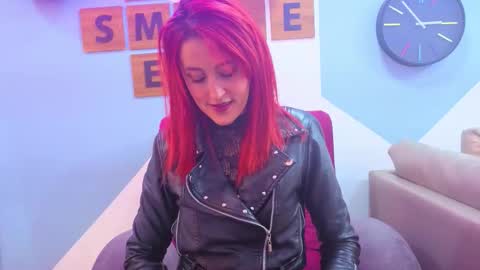 IvyPoisson  online show from 1, 12, 2025