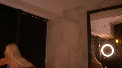 IvyRowa online show from 5, 3, 2026