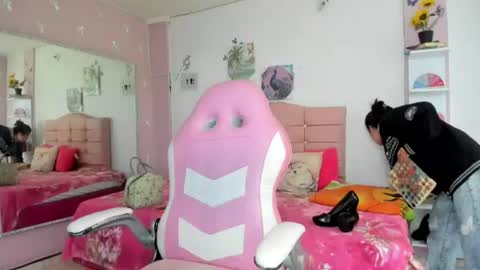 Snapshot of ivyyemerald_ chatting on 20, 7, 2026 IVY online show from 20, 7, 2026