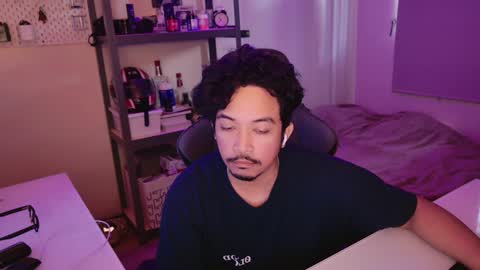 Snapshot of iwasd3nse chatting on 21, 12, 2024 iwasd3nse online show from 21, 12, 2024