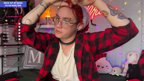 Snapshot of iwillbeyourmuse chatting on 15, 12, 2024 Muse hethey online show from 15, 12, 2024