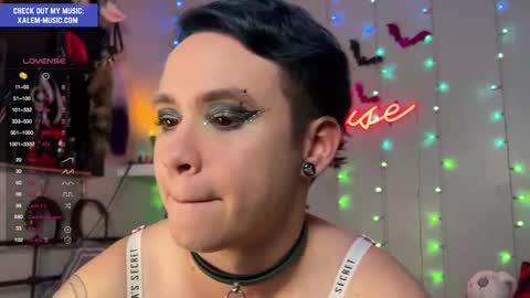 Snapshot of iwillbeyourmuse chatting on 20, 12, 2024 Muse hethey online show from 20, 12, 2024