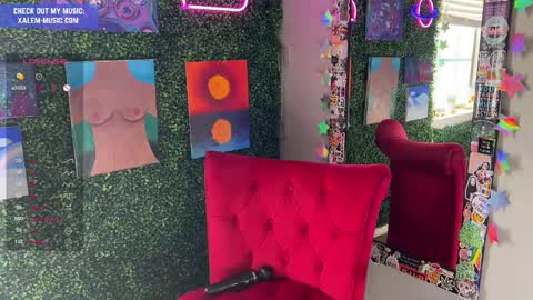 Snapshot of iwillbeyourmuse chatting on 22, 12, 2024 Muse hethey online show from 22, 12, 2024