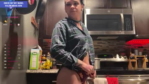 Snapshot of iwillbeyourmuse chatting on 24, 12, 2024 Muse hethey online show from 24, 12, 2024