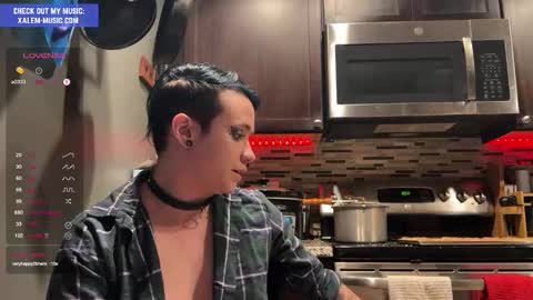 Snapshot of iwillbeyourmuse chatting on 25, 12, 2024 Muse hethey online show from 25, 12, 2024