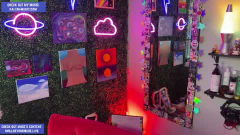 Snapshot of iwillbeyourmuse chatting on 26, 9, 2025 Muse hethey online show from 26, 9, 2025