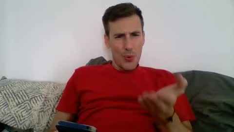 Snapshot of iyoperro chatting on 9, 9, 2025 Casandro online show from 9, 9, 2025