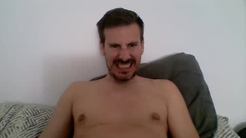 Snapshot of iyoperro chatting on 27, 9, 2025 Casandro online show from 27, 9, 2025