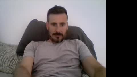 Snapshot of iyoperro chatting on 14, 10, 2025 Casandro online show from 14, 10, 2025