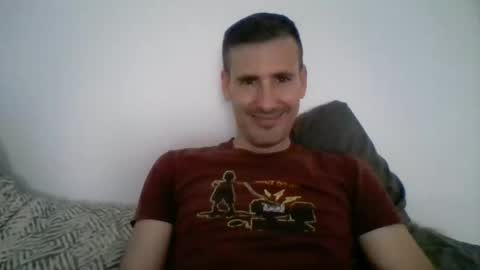 Snapshot of iyoperro chatting on 16, 10, 2025 Casandro online show from 16, 10, 2025