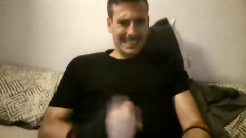 Snapshot of iyoperro chatting on 20, 10, 2025 Casandro online show from 20, 10, 2025