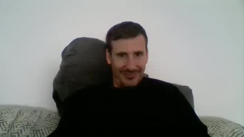 Snapshot of iyoperro chatting on 10, 11, 2025 Casandro online show from 10, 11, 2025