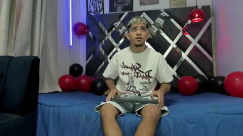 izaack online show from 15, 2, 2025