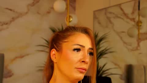 izabelle_02 online show from 8, 2, 2026