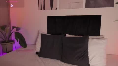 Snapshot of izzy_vega chatting on 12, 2, 2026 Izzy vega online show from 12, 2, 2026