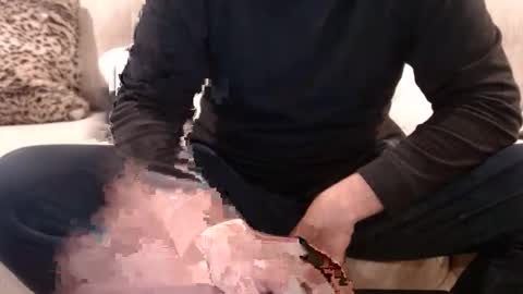 Snapshot of j335129 chatting on 19, 12, 2025 James online show from 19, 12, 2025