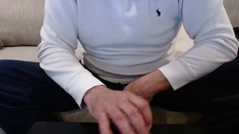 Snapshot of j335129 chatting on 1, 2, 2026 James online show from 1, 2, 2026