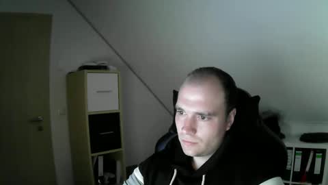 here4y online show from 28, 11, 2025