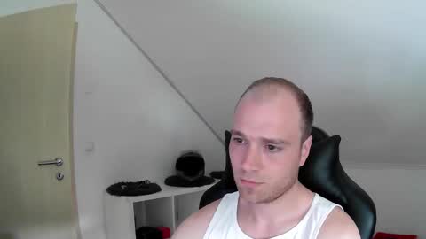 Snapshot of j_german783377 chatting on 31, 5, 2026 here4y online show from 31, 5, 2026
