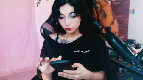 jade 18  online show from 28, 3, 2026