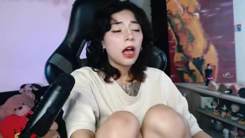 jade 18  online show from 15, 4, 2026