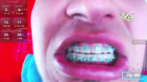   online show from 15, 2, 2025