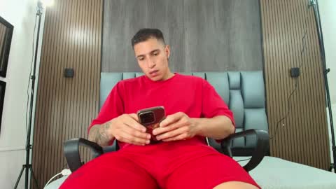 JACK PERGURTSON online show from 8, 4, 2026