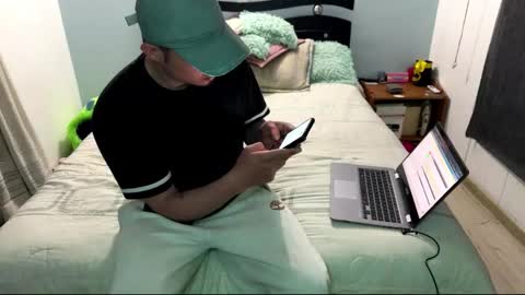 Snapshot of jacks_parrows chatting on 17, 11, 2025 jacks_parrows online show from 17, 11, 2025